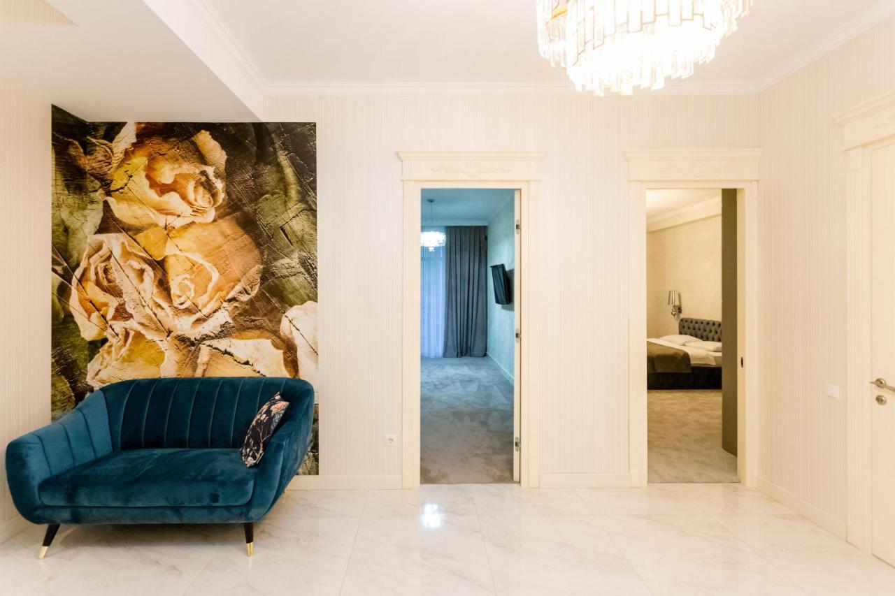 The Grand Apartment Tbilisi Exteriör bild